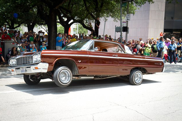 gangster car Images courtesy of JBeitler and wwwthehoustonartcarparade 