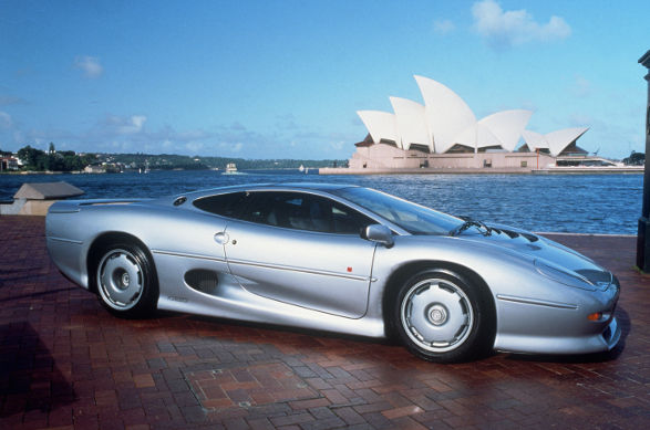 Jaguar XJ220